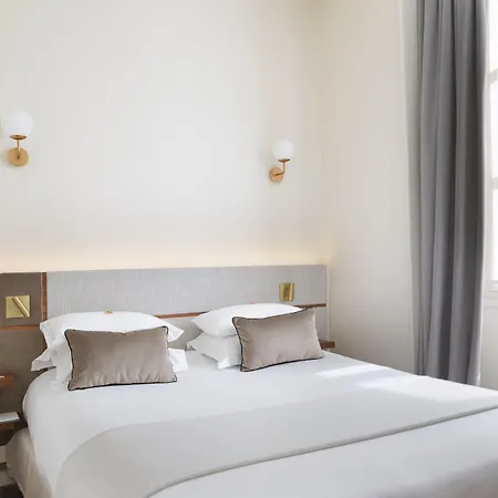 Szálloda Verneuil Saint Germain 4*