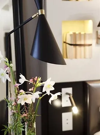 Verneuil Saint Germain פריז