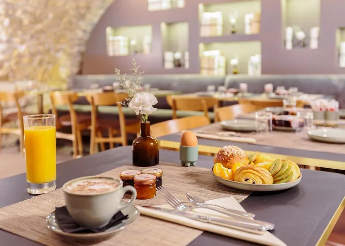 Verneuil Saint Germain 4*