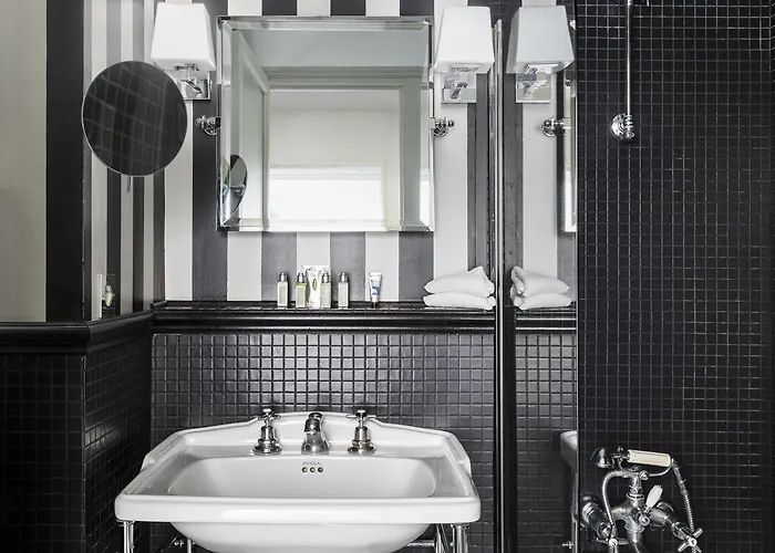 Hotel Verneuil Saint Germain Paris