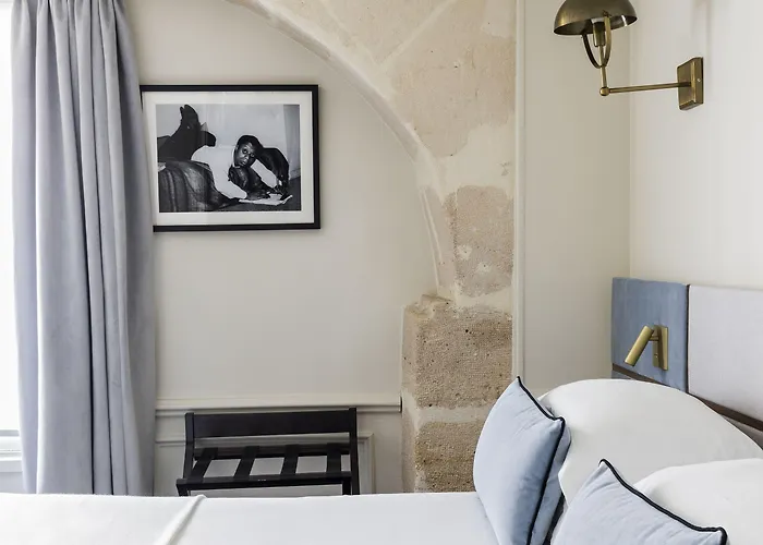 Отель Verneuil Saint Germain 4*