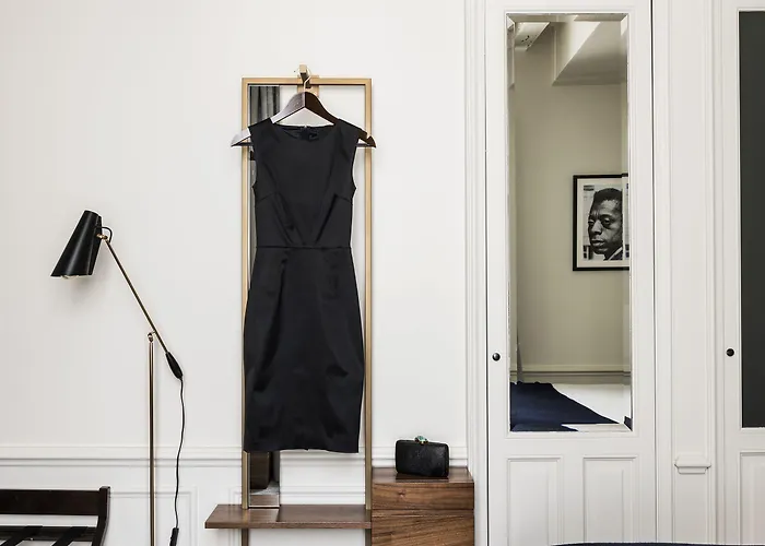 Verneuil Saint Germain Париж