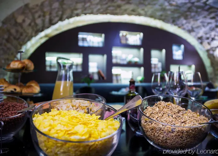 Отель Verneuil Saint Germain 4*