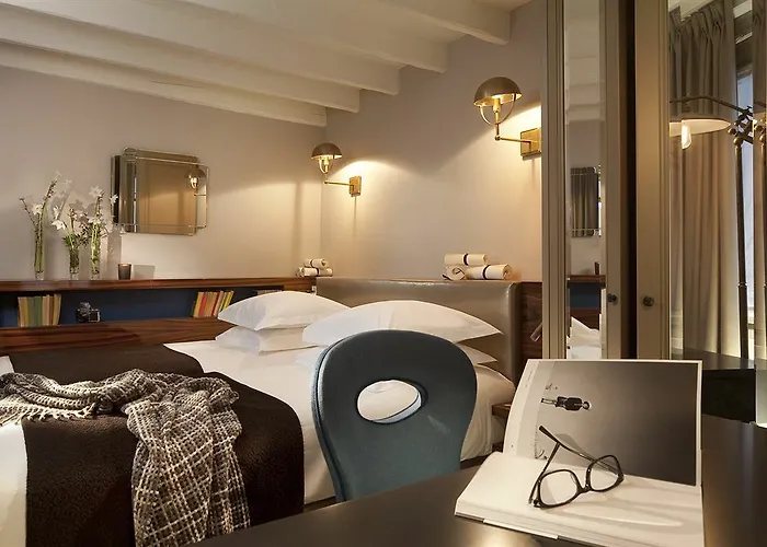 Отель Verneuil Saint Germain Париж