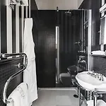 Verneuil Saint Germain Hotel