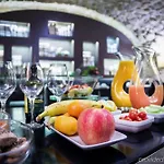 Verneuil Saint Germain Hotel